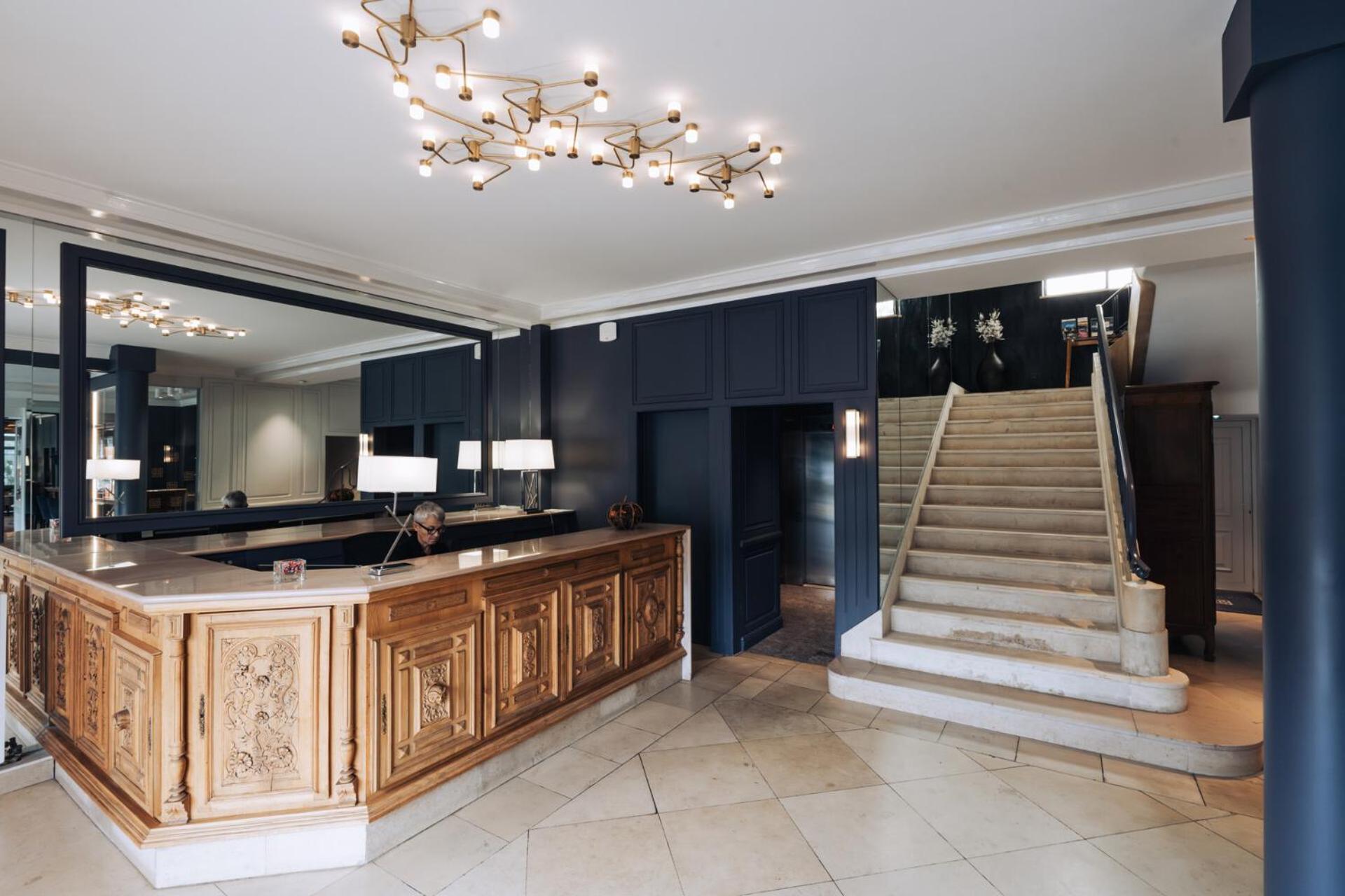 Hotel D'Angleterre Chalons-en-Champagne Exterior photo